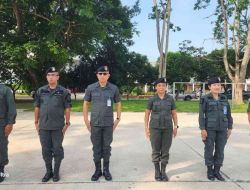เข้าแถวเคารพธงชาติ กล่าวคำสัตย์ปฏิญาณ ตรวจยอดกำลังพล ตรวจเครื่องแบบและทรงผม  พร้อมชี้แจงหัวข้อราชการ