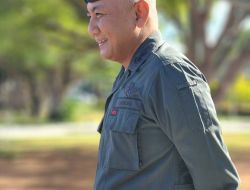 เข้าแถวเคารพธงชาติ กล่าวคำสัตย์ปฏิญาณ ตรวจยอดกำลังพล ตรวจเครื่องแบบและทรงผม พร้อมชี้แจงหัวข้อราชการ
